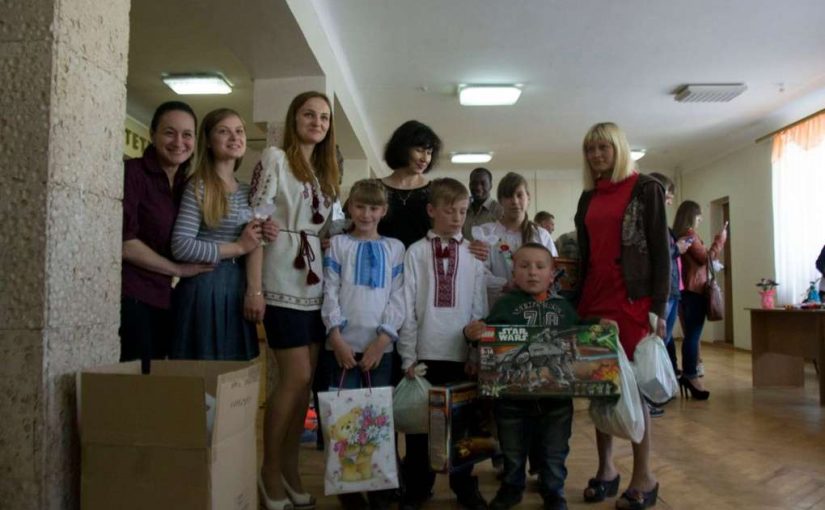 Діти з Потіївської школи-інтернату презентували свою виставку в ЖДТУ