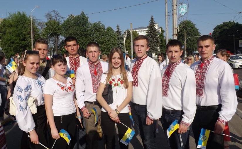Студенти ЖДТУ приєдналися до святкування Всеукраїнського Дня вишиванки