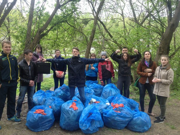 Студенти ЖДТУ прибрали від сміття береги Кам’янки