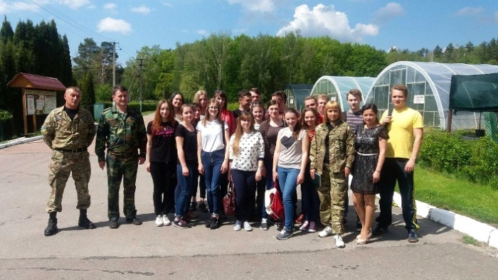 Студенти-екологи ЖДТУ набиралися знань у Житомирському лісгоспі