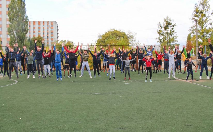 Традиційний флешмоб з “Jump Squats” від студентів Житомирської політехніки до Міжнародного дня студентського спорту