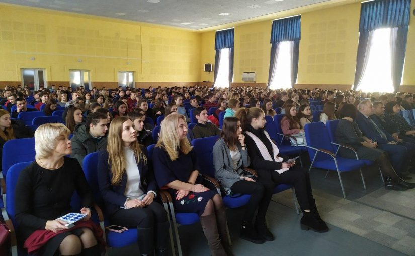 Сесія №2: семінар – тренінг з написання власного висловлювання для випускників 11-х класів Житомирської області