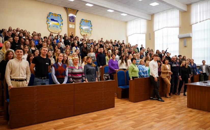 Засідання міської школи лідерів учнівського самоврядування у Житомирській політехніці