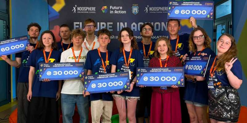 Дві команди Житомирської політехніки вибороли по 60 000 грн на Всеукраїнському хакатоні «Future in Action»
